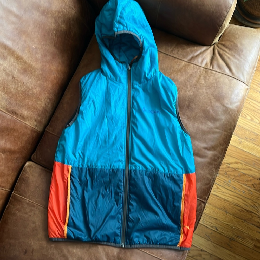 Cotopaxi reversible vest